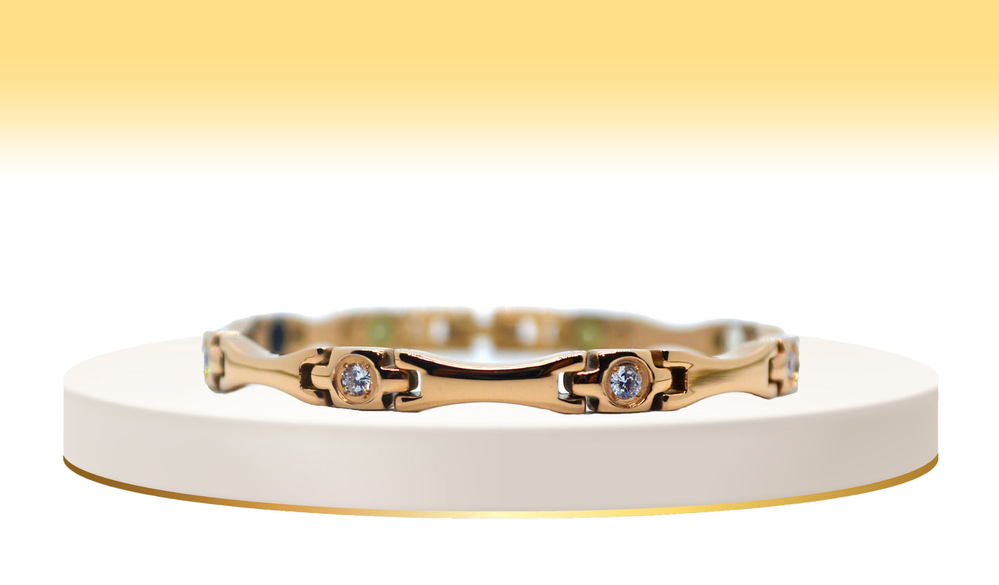 Main view of 'THE ALAIA' Women’s Rose Gold Crystallized Elongated Bracelet, featuring a captivating elongated bar adorned with brilliant crystals. This rose gold bracelet exudes elegance, seamlessly blending glamour with a modern design that adds a touch of sophistication to any ensemble.